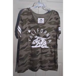 Women’s camo “California” shirt